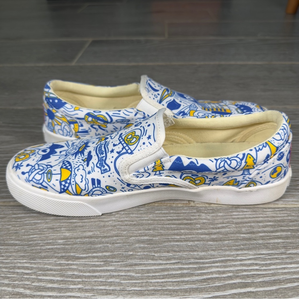 Bucketfeet Auntie Anne’s Pretzels Slip On Shoes Women’s 9 Men’s 7.5 - Picture 5 of 11